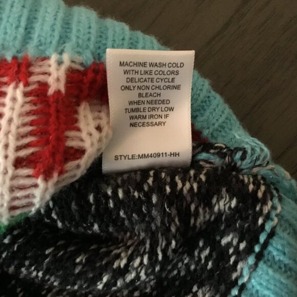 Holiday Hype Cat Christmas Sweater Pom Pom Hat Multicolor Fair Isle Festive Sz L - Picture 9 of 11